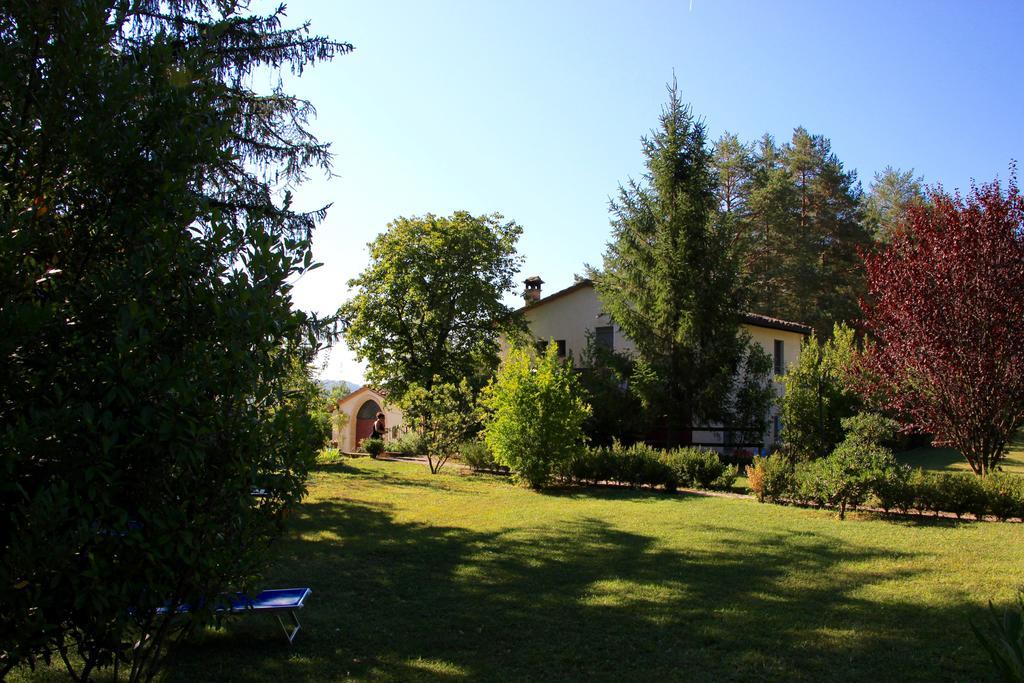 L'Ariete Guest House Montone  Exterior foto